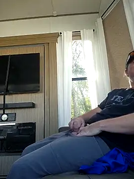 Hotredheadandtoungelasher online show from 11-17-25, 04:13