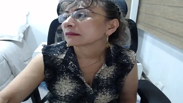 Snapshot of jesy_hot chatting on 05-29-26, 12:30 jesy hot online show from 05-29-26, 12:30