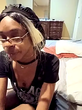Snapshot of Jasmine_FullsShine chatting on 04-23-26, 02:24 Jasmine FullsShine online show from 04-23-26, 02:24