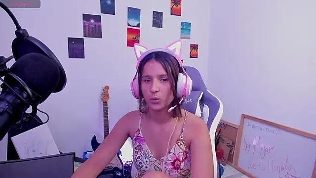 Snapshot of Cositarica_ chatting on 02-03-26, 03:06 Cositarica online show from 02-03-26, 03:06