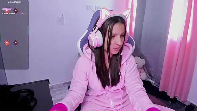 Snapshot of Cositarica_ chatting on 02-14-26, 01:41 Cositarica online show from 02-14-26, 01:41