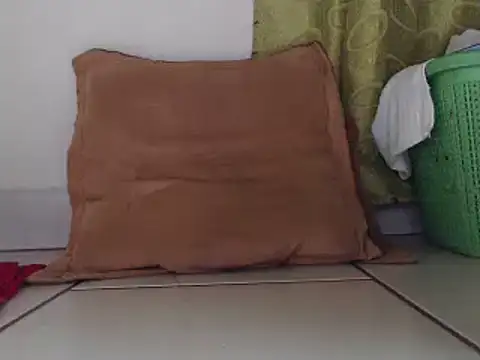 Squirtkat online show from 02-13-25, 12:02