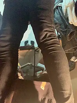 Snapshot of raphadoors19 chatting on 02-15-26, 12:40 raphadoors19 online show from 02-15-26, 12:40