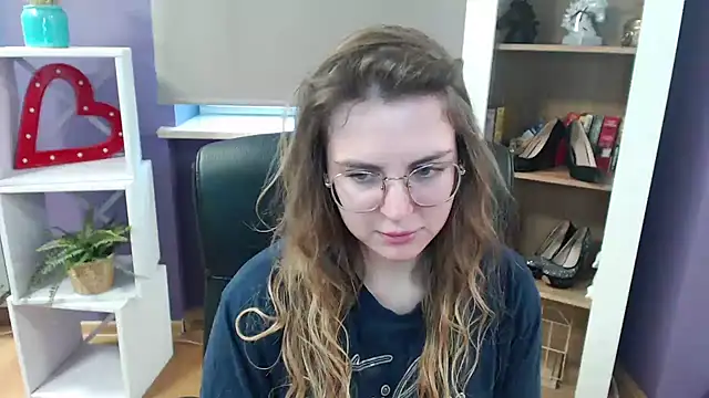 Zoey Erotic online show from 02-28-25, 08:53