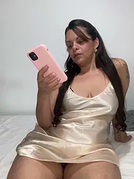 Snapshot of Kataliina chatting on 03-01-25, 06:35 Kataliina online show from 03-01-25, 06:35