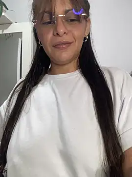 Snapshot of Kataliina chatting on 03-22-25, 02:48 Kataliina online show from 03-22-25, 02:48