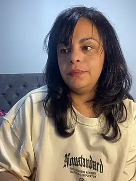 Snapshot of Kataliina chatting on 05-19-26, 04:19 Kataliina online show from 05-19-26, 04:19