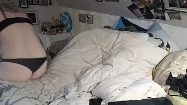 MaryG online show from 02-18-26, 03:30