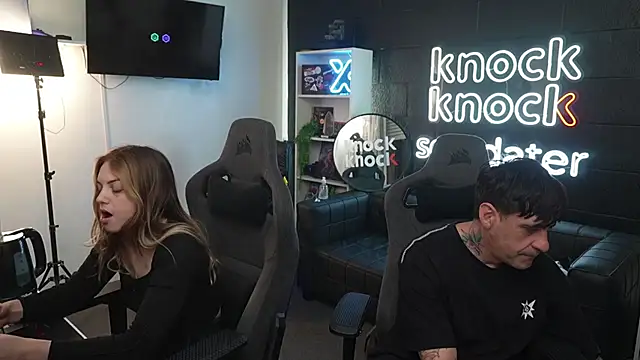 Elnonoykeila77 online show from 10-26-25, 03:40