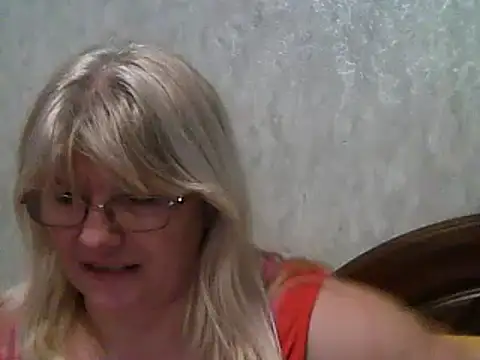 Diana 49 online show from 02-06-25, 10:37