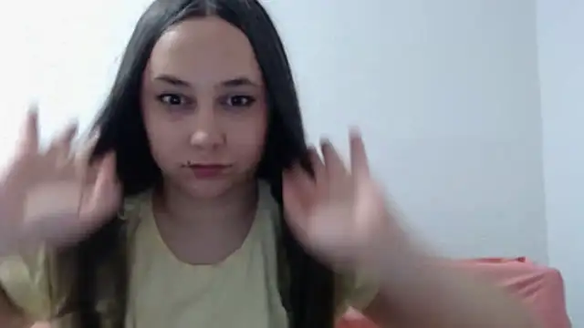 Sara94live online show from 04-25-26, 06:05