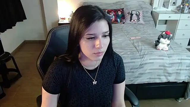 kittykat18x online show from 10-28-25, 01:09