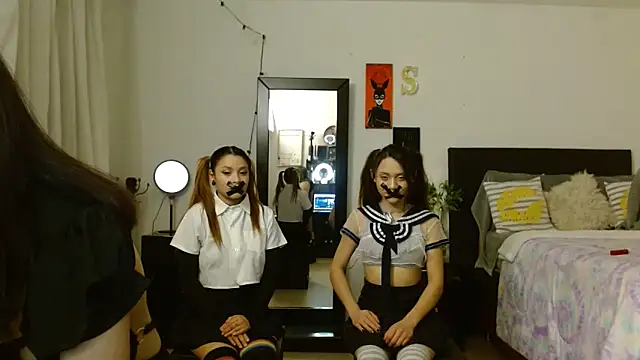 Snapshot of 3littleschoolteens chatting on 02-16-25, 06:32 3littleschoolteens online show from 02-16-25, 06:32