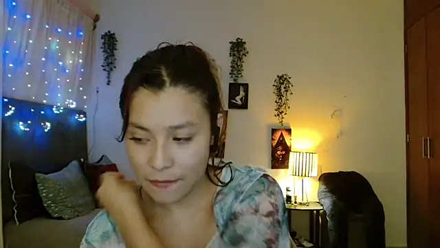Snapshot of 3littleschoolteens chatting on 09-15-25, 07:19 3littleschoolteens online show from 09-15-25, 07:19