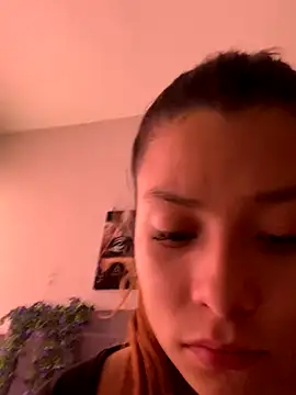 Snapshot of 3littleschoolteens chatting on 10-01-25, 05:30 3littleschoolteens online show from 10-01-25, 05:30