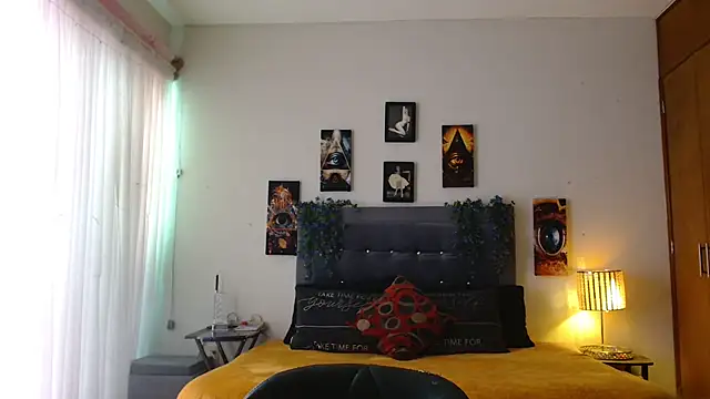 3littleschoolteens online show from 12-02-25, 05:30