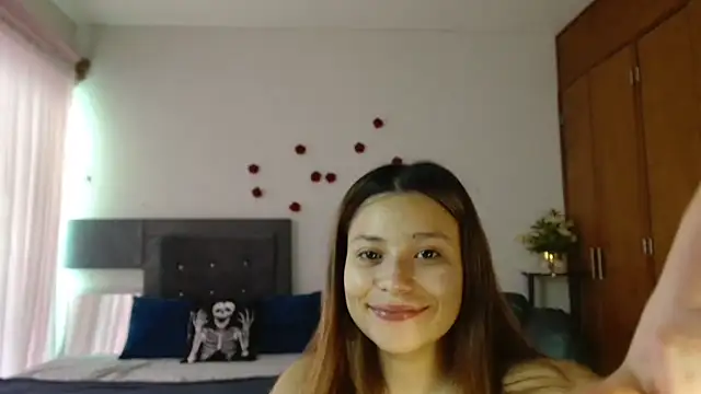 Snapshot of 3littleschoolteens chatting on 07-16-26, 06:47 3littleschoolteens online show from 07-16-26, 06:47