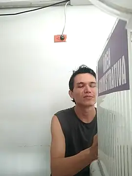 Snapshot of PrivCamZone chatting on 10-11-25, 06:28 PrivCamZone online show from 10-11-25, 06:28