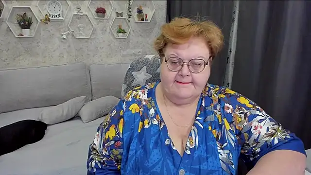 Snapshot of _big_love_ chatting on 03-21-25, 08:08  big love  online show from 03-21-25, 08:08