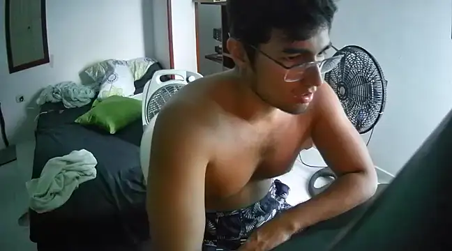 lechero226 online show from 02-08-25, 07:05