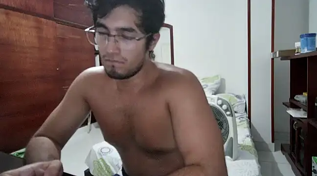 lechero226 online show from 03-21-25, 07:11