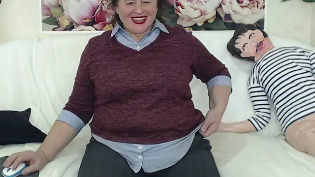 FlaviaSquirts online show from 02-25-25, 02:44