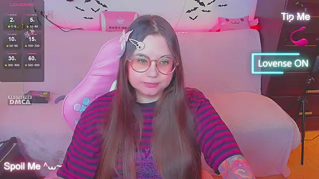 Lolisuccub online show from 12-18-25, 05:41