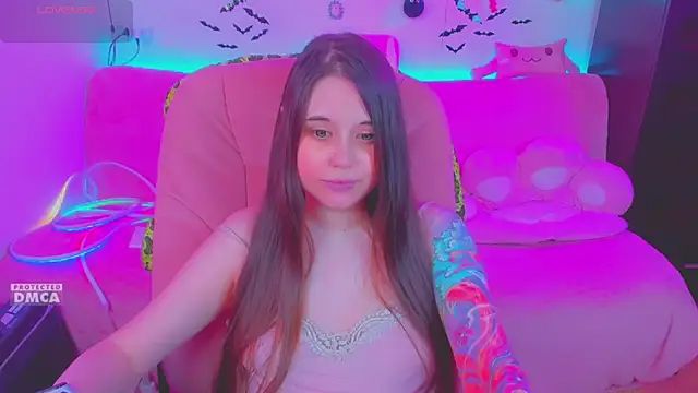 Snapshot of Lolisuccub chatting on 05-19-26, 03:29 Lolisuccub online show from 05-19-26, 03:29