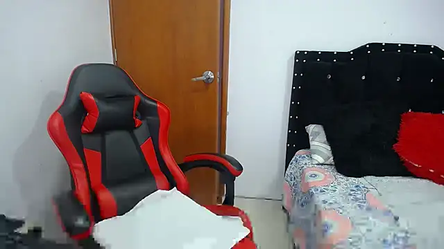 Ursulawhite69 online show from 10-27-25, 04:00