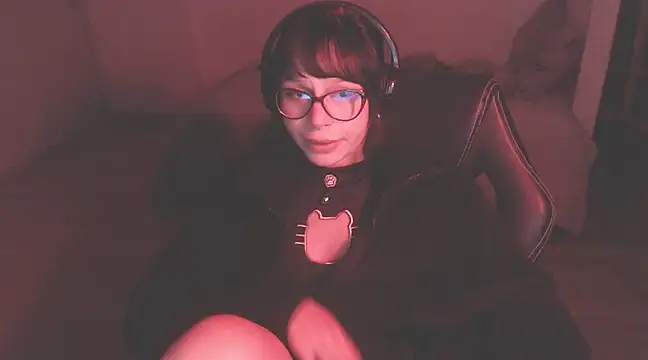 Snapshot of modjo_ chatting on 12-13-24, 08:09 modjo online show from 12-13-24, 08:09