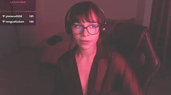 Snapshot of modjo_ chatting on 12-24-24, 11:17 modjo online show from 12-24-24, 11:17