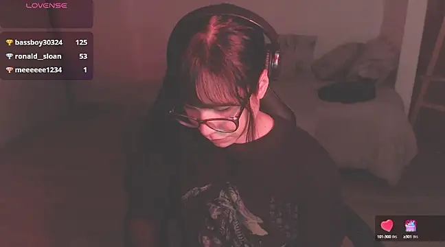 Snapshot of modjo_ chatting on 01-28-25, 05:11 modjo online show from 01-28-25, 05:11