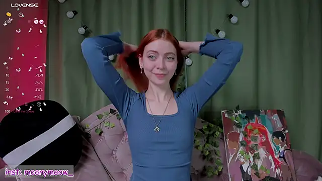 Snapshot of lika_lil chatting on 12-30-24, 06:31 lika lil online show from 12-30-24, 06:31