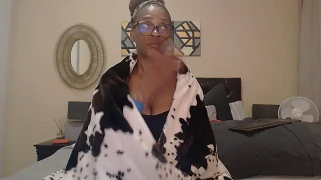 Snapshot of Creamyass22 chatting on 01-17-25, 07:27 Creamyass22 online show from 01-17-25, 07:27