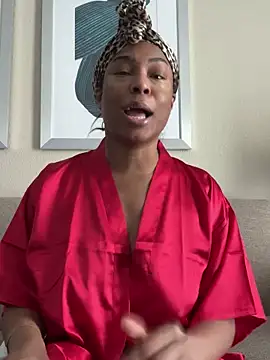 CandyLuxxxx online show from 01-24-25, 09:26