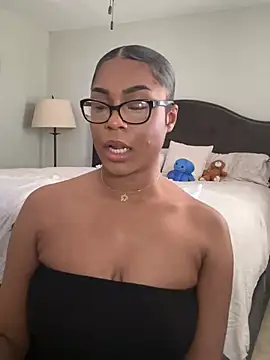 CandyLuxxxx online show from 02-04-25, 07:11