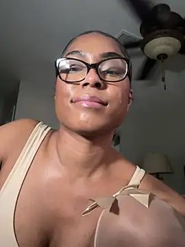 CandyLuxxxx online show from 03-01-25, 12:07