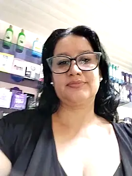 Snapshot of keilymadam chatting on 06-18-26, 02:32 keilymadam online show from 06-18-26, 02:32