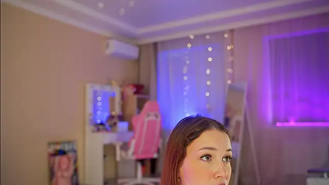 Snapshot of RosyEmily chatting on 11-13-25, 12:26 RosyEmily online show from 11-13-25, 12:26