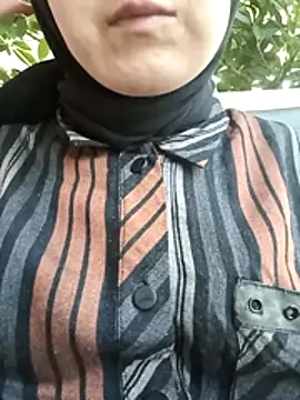 Snapshot of sutgibihatun chatting on 11-07-25, 07:41 sutgibihatun online show from 11-07-25, 07:41