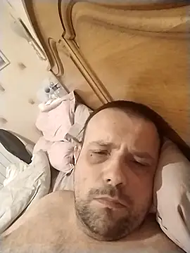 Snapshot of manubm03 chatting on 02-13-26, 07:37 manubm03 online show from 02-13-26, 07:37