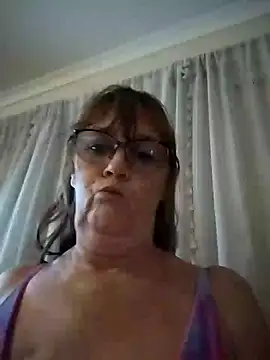 Snapshot of bellaau chatting on 01-12-25, 04:08 bellaau online show from 01-12-25, 04:08