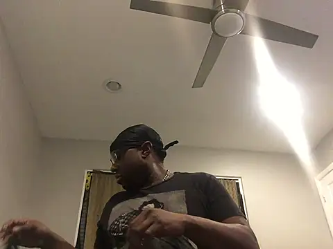 Londonfrotadejr online show from 12-14-24, 09:29