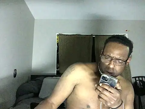 Londonfrotadejr online show from 03-18-25, 12:58