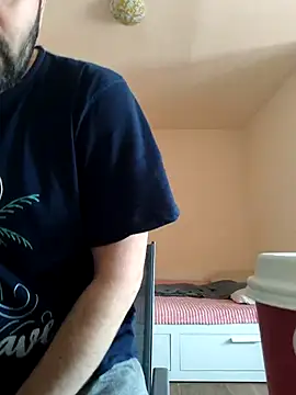 Snapshot of Govora chatting on 03-15-26, 09:37 Govora online show from 03-15-26, 09:37