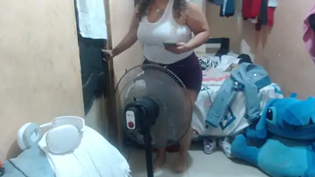SEXY SENSUALSARA online show from 07-14-26, 06:29