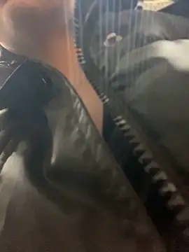 KrisMagnoly online show from 02-09-25, 06:05