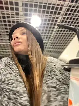 KrisMagnoly online show from 02-04-26, 05:19