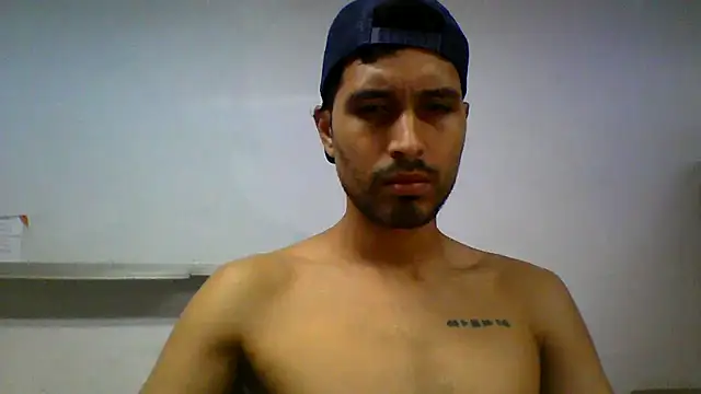 Snapshot of robinson183 chatting on 07-02-26, 12:10 robinson183 online show from 07-02-26, 12:10