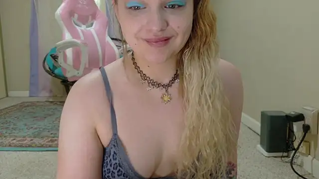 Emihaze online show from 03-18-26, 05:38